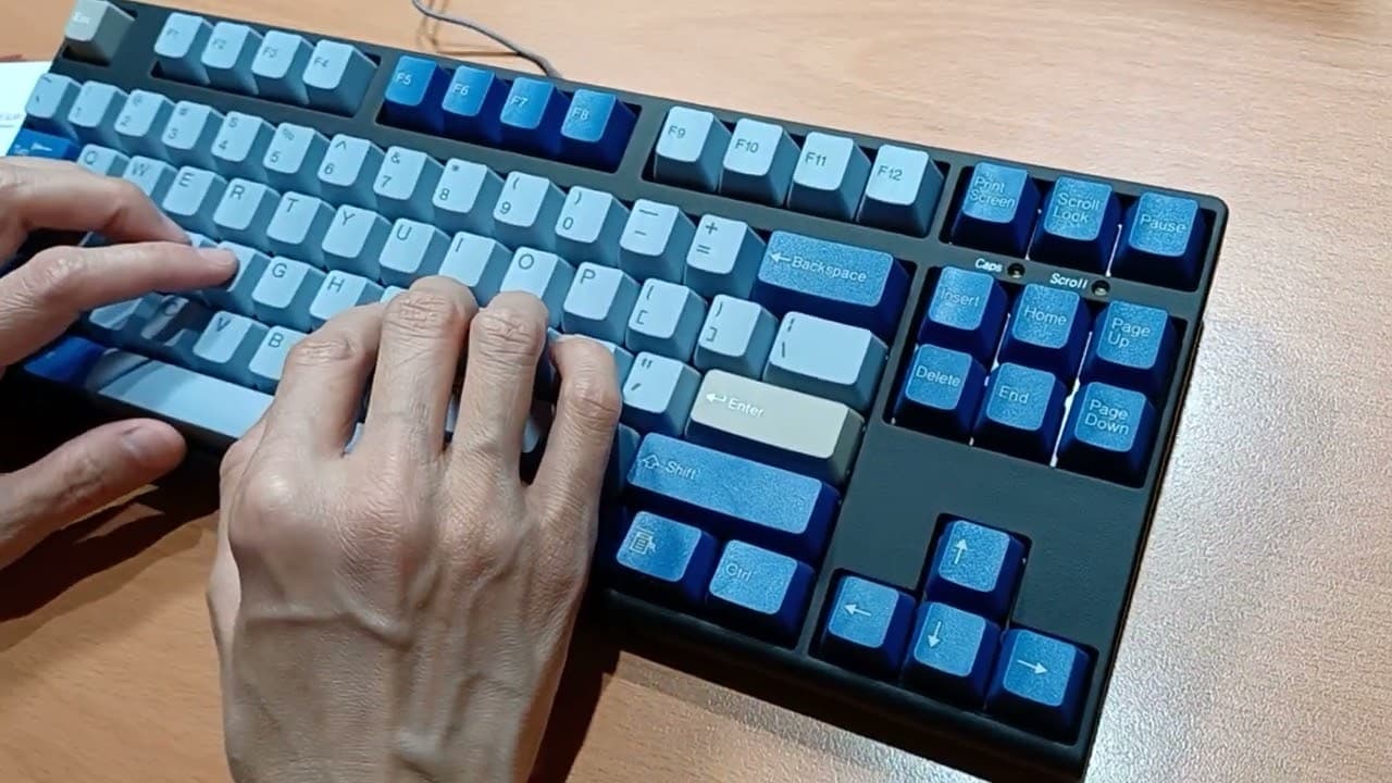 KBParadise V80 Tomcat